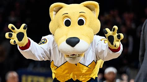 Denver nuggets mascot passed puy